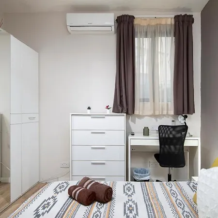 Guest house Luxury Circle 3*