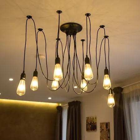 Πανσιόν Luxury Circle 3*