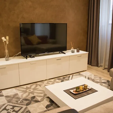 Luxury Circle Pensiune 3*